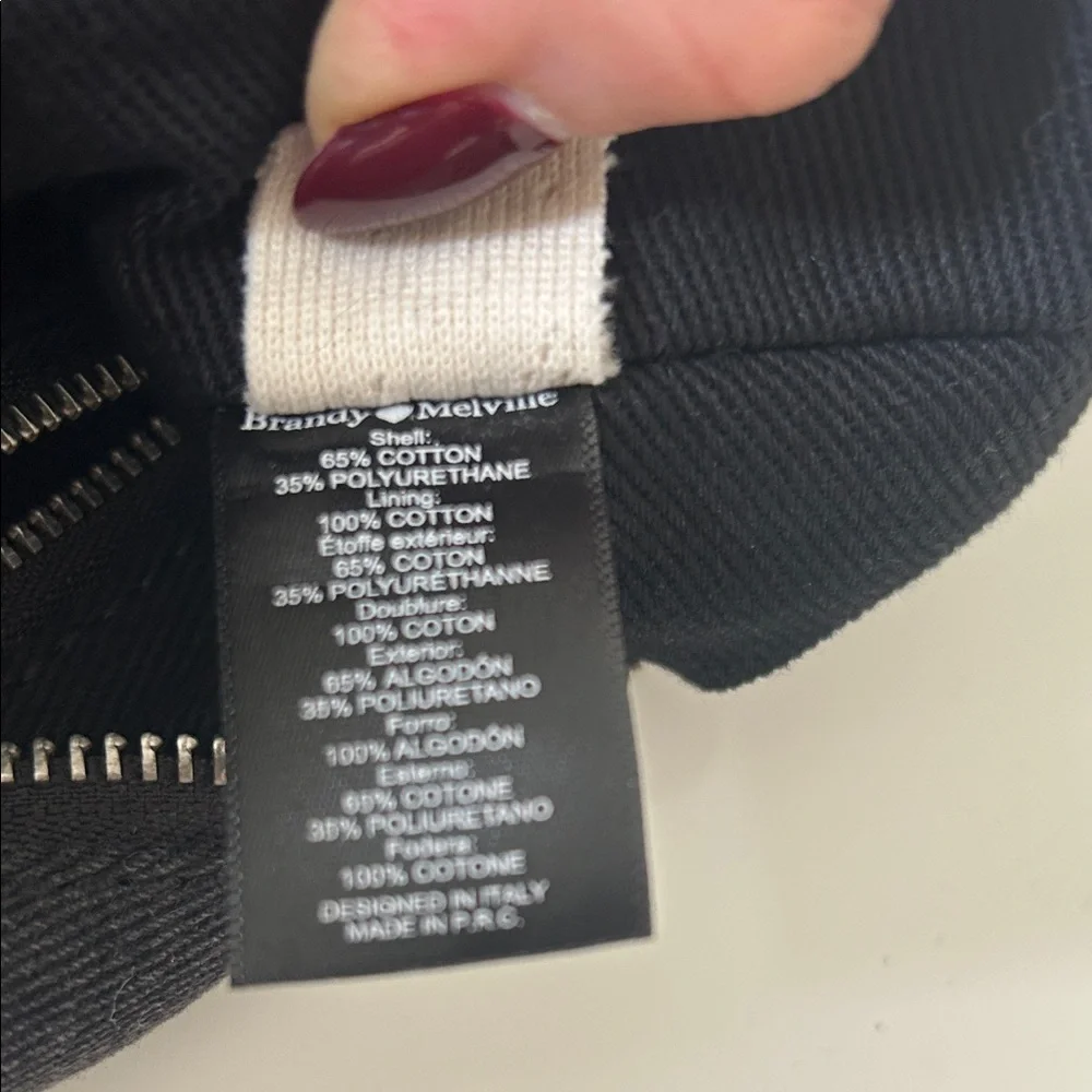 Brandy Melville Casual Grey and Black Canvas and Vegan Leather Shoulder Bag - Picture 2 of 4